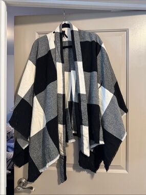 Modena Black & White Plaid Open-Front Poncho